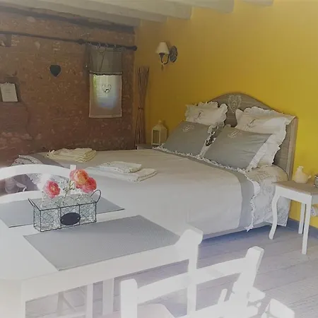 Le Clos Des Etoiles Gite Le Sarlat Apartmán Le Bugue