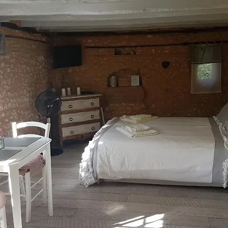 Le Clos Des Etoiles Gite Le Sarlat Apartmán *